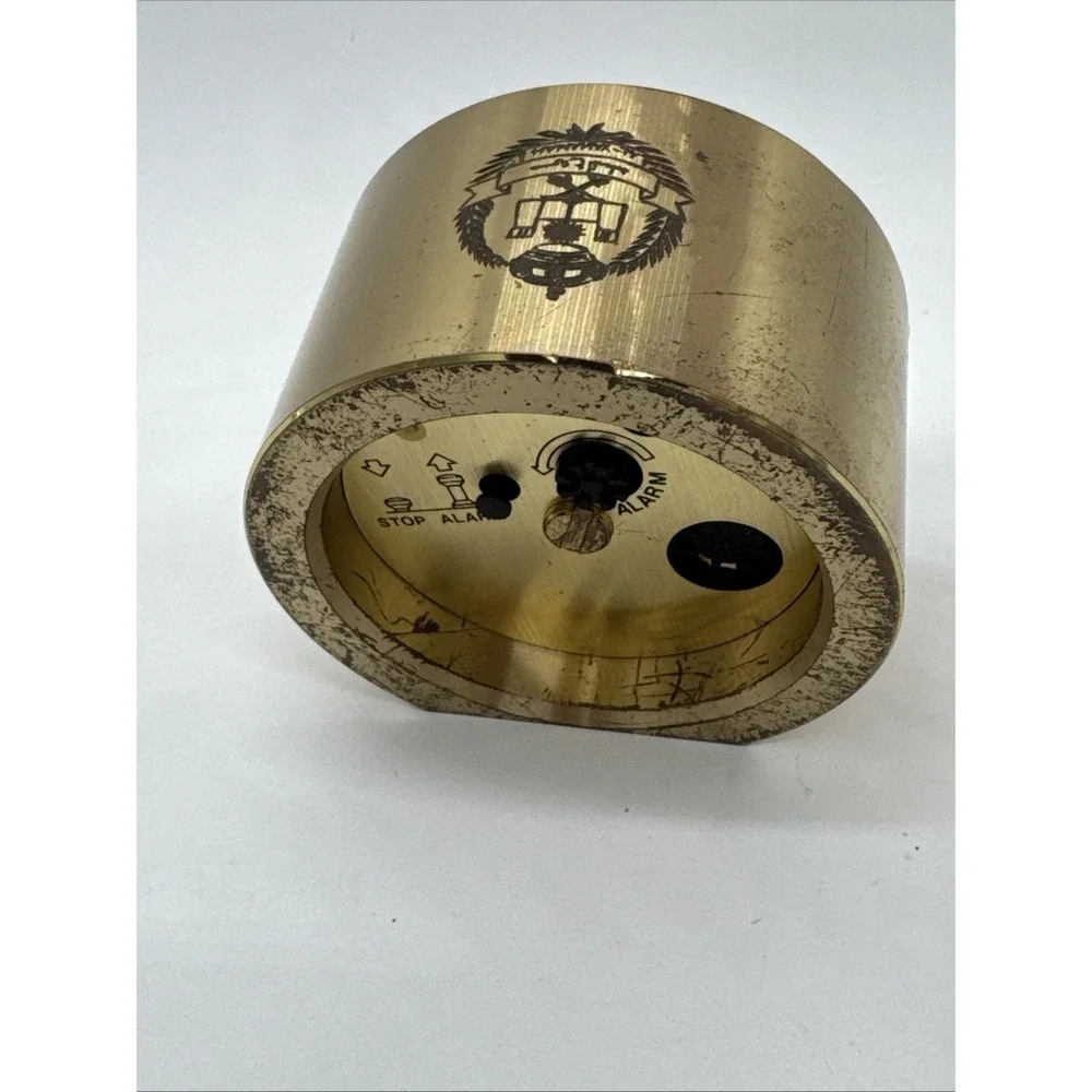 Staiger Brass Desk Clock Mechanical Wind-Up Saudi Arabia Al Yamamah Emblem Works